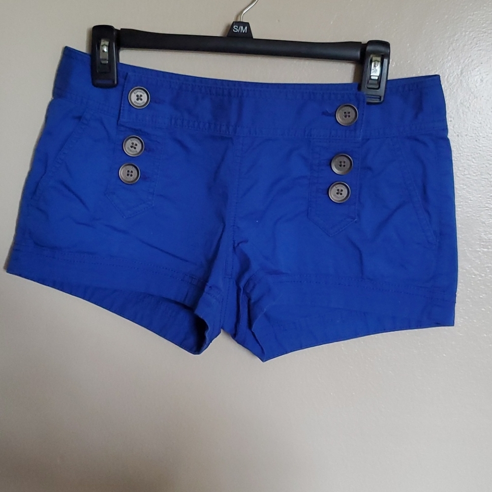 💙 Express Shorts